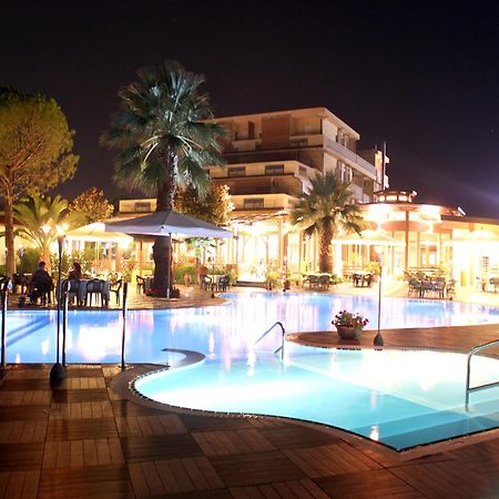 Hotel Acquario Vasto Extérieur photo